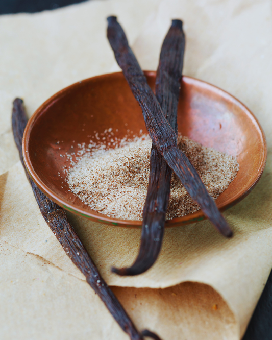 Vanilla Amber 12oz Candle